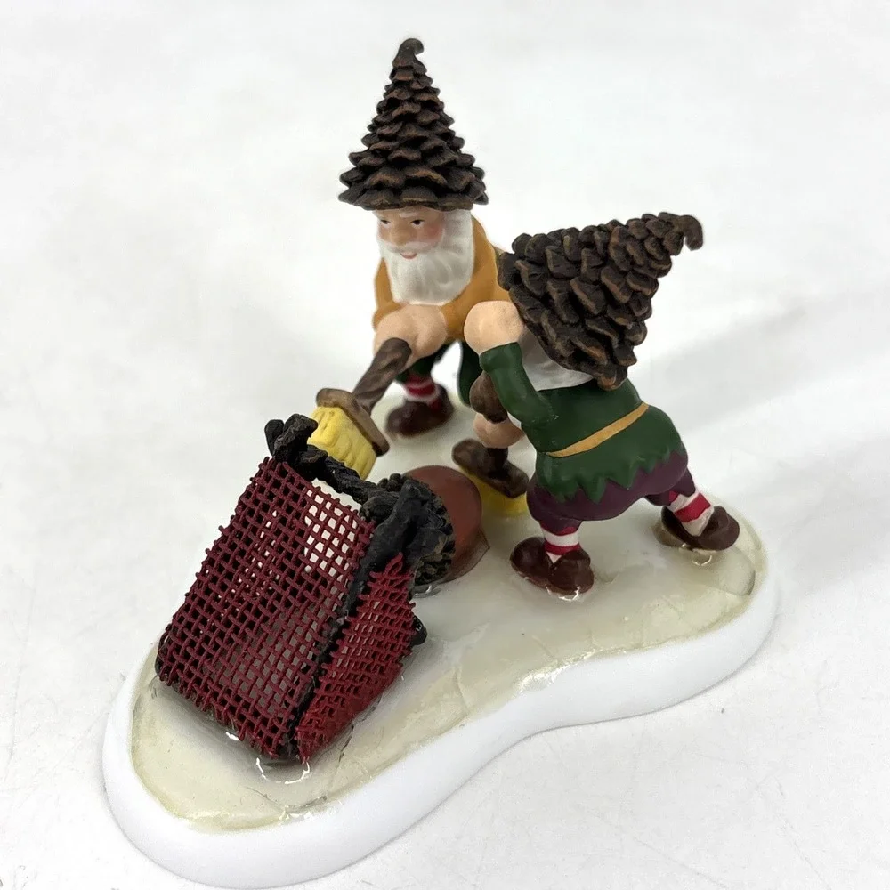 Department 56 North Pole Woods 